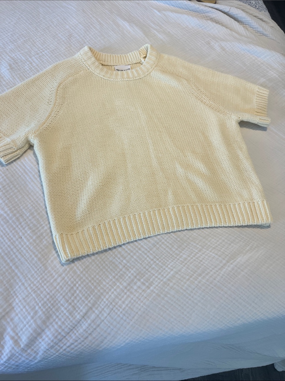 Short butter cream Knit Sweater Tee